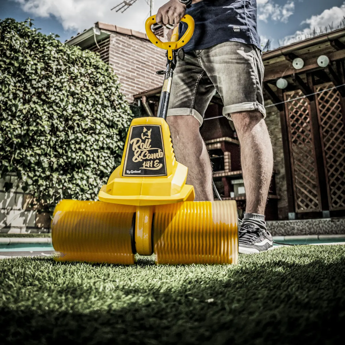 Műfű-karbantartógép – CADIZ